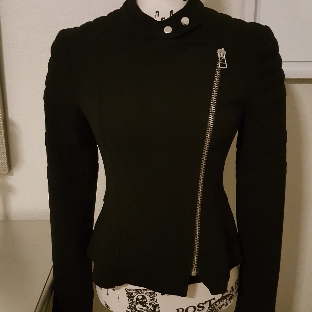 Aritzia Wilfred Moto fitted Black Jacket